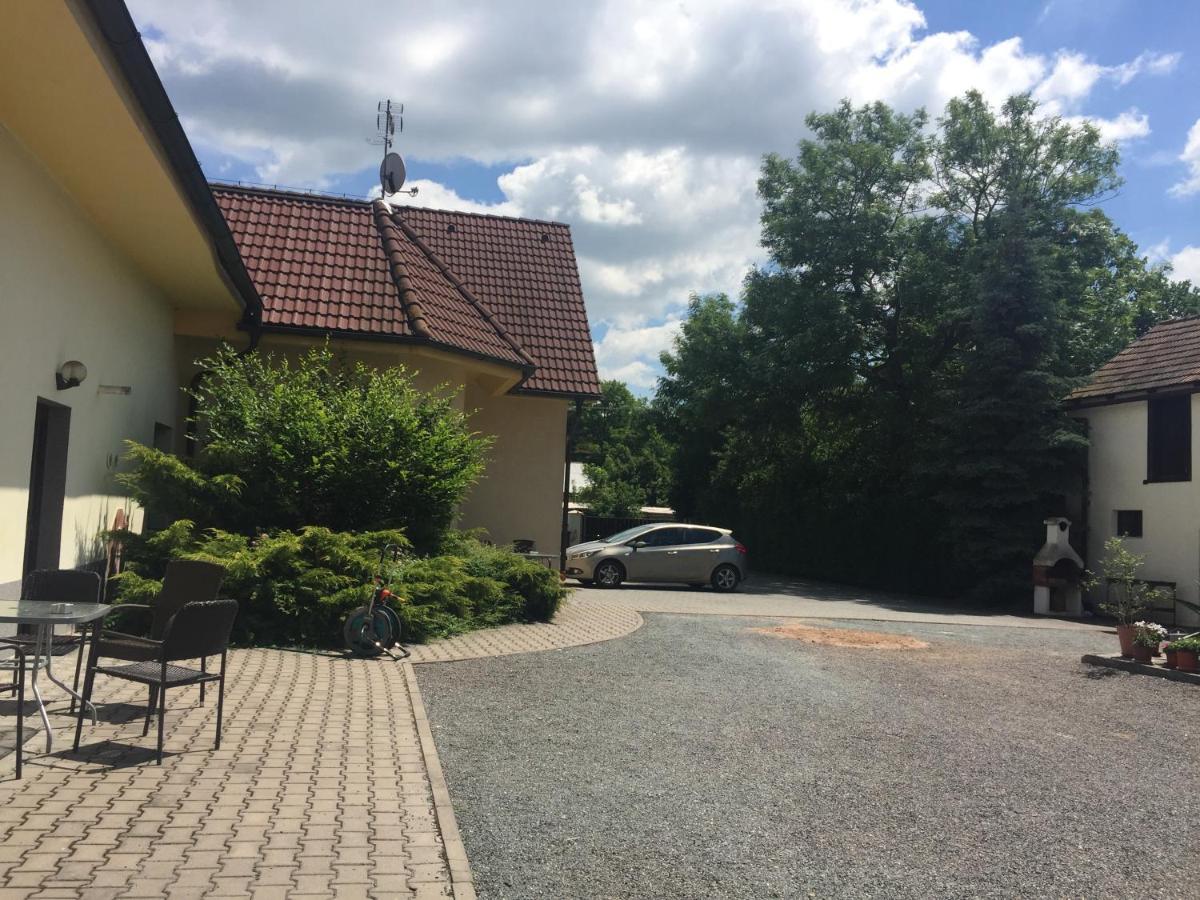 Penzion Hurka Pardubice Exterior photo